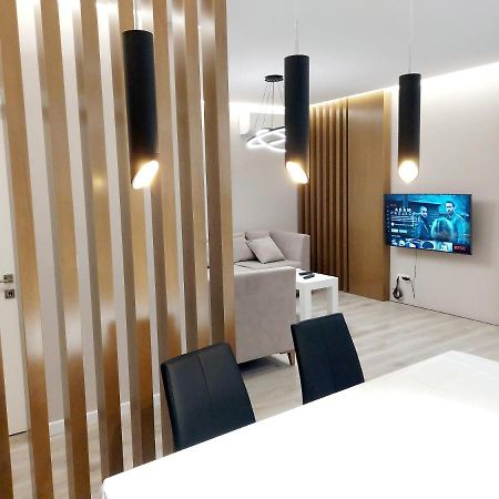 Luxurious Double Bedroom Suite Тирана Екстериор снимка