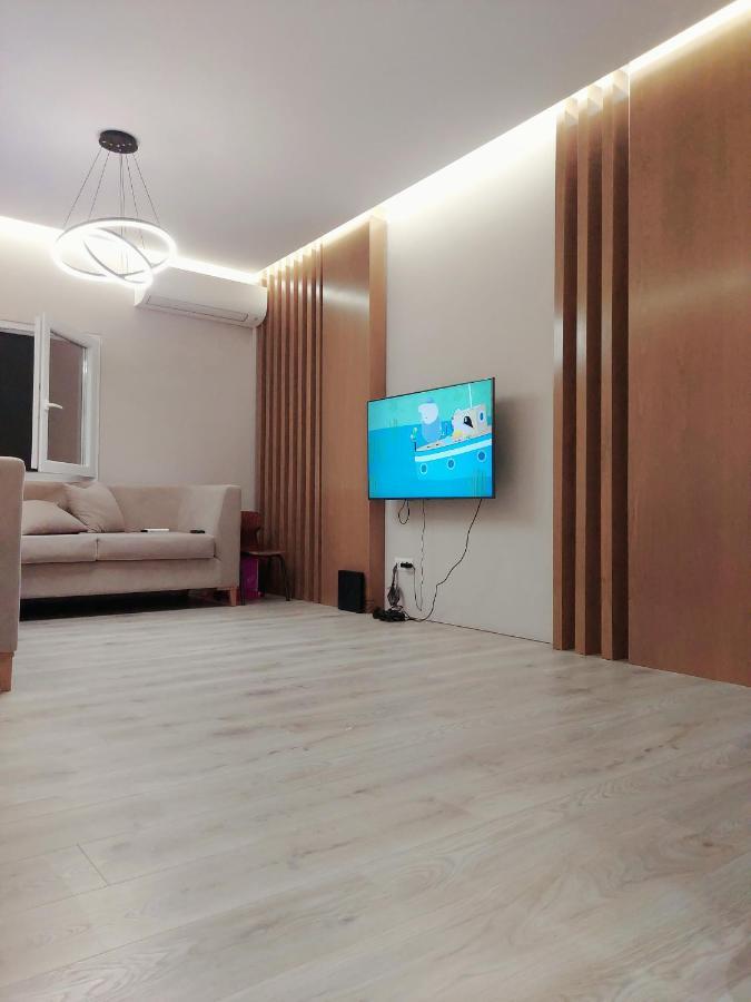 Luxurious Double Bedroom Suite Тирана Екстериор снимка
