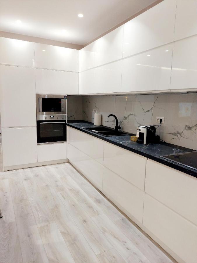 Luxurious Double Bedroom Suite Тирана Екстериор снимка