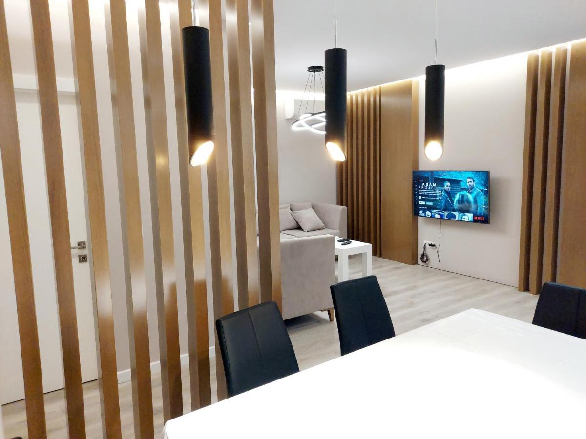 Luxurious Double Bedroom Suite Тирана Екстериор снимка