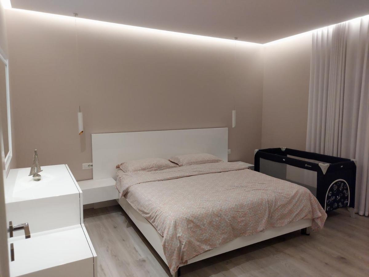 Luxurious Double Bedroom Suite Тирана Екстериор снимка