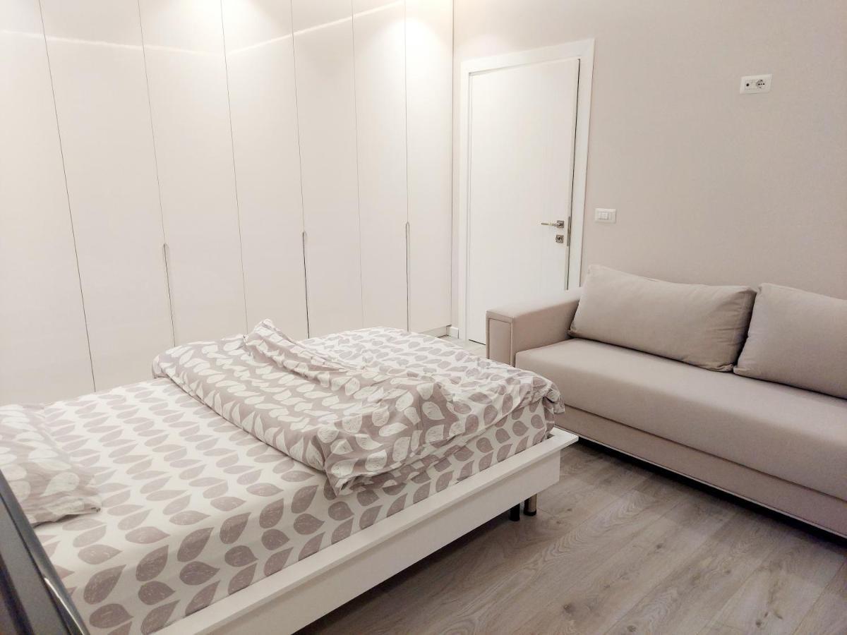 Luxurious Double Bedroom Suite Тирана Екстериор снимка